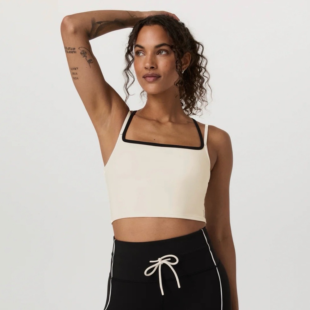 Vuori Daily Layered Tank Small in Marshmallow